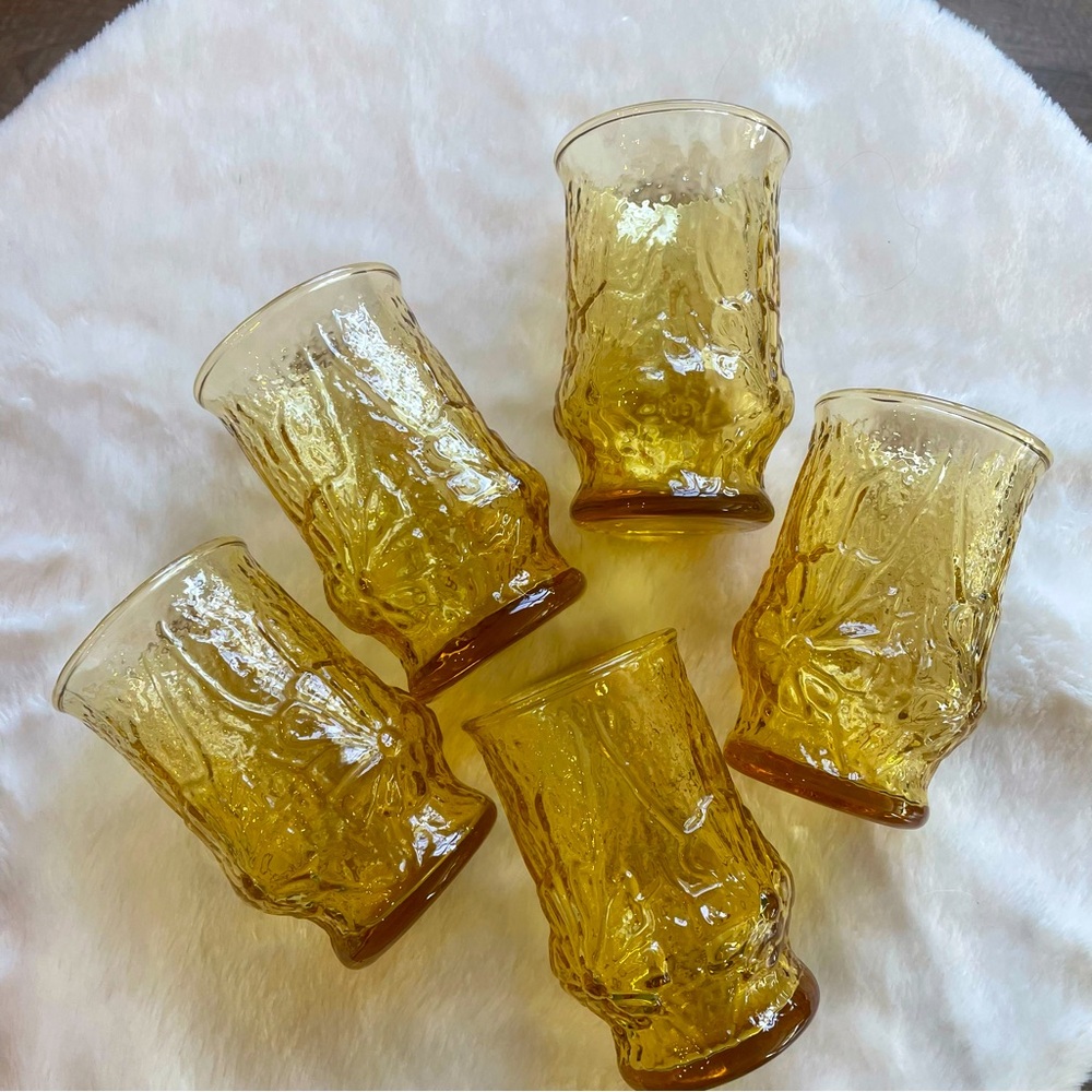 Set of 5 Amber Anchor Hocking Rain Flower 4" Juice Glasses Daisy Flowers